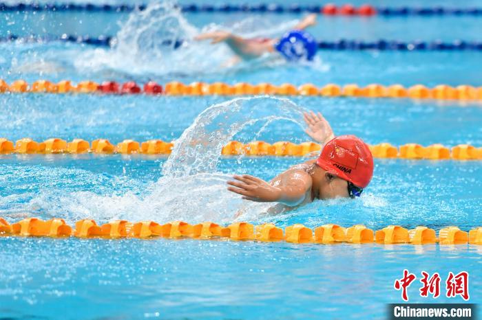 水立方青少年短池游泳邀请赛圆满落幕 为青少年