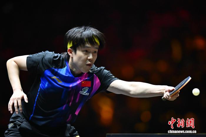 王曼昱逆转孙颖莎夺女单 王楚钦横扫勒布伦揽三